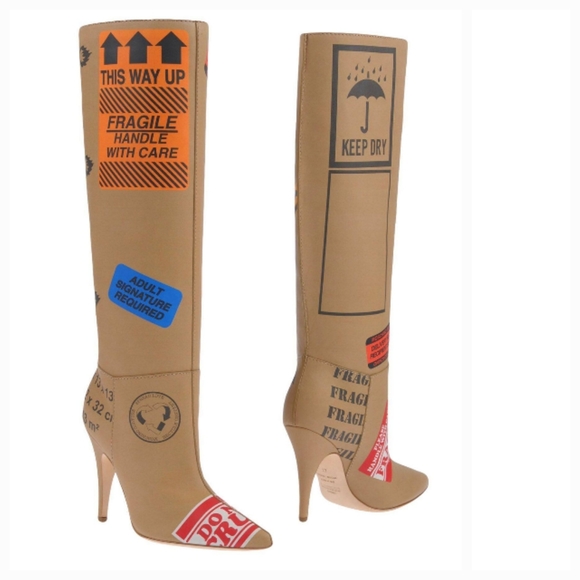 MOSCHINO - UPS mockup tall boots - Picture 4 of 16